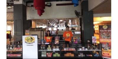 Bazaar Golden Eye Fireworks di La Piazza - Mal Kelapa Gading Desember 2017